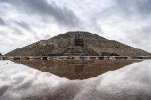 Pirámide-del-sol-Teotihuacan